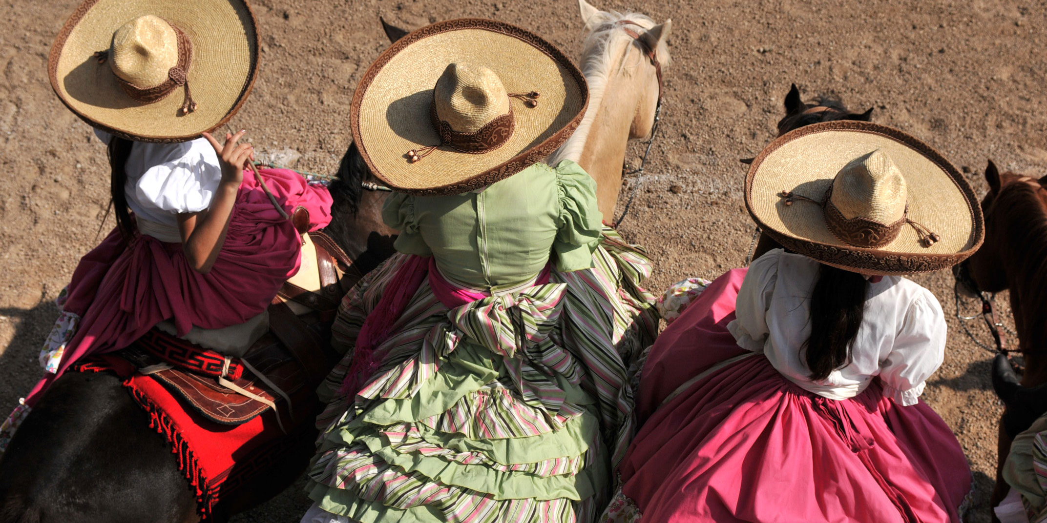'Tres Charras' by Gabriel Cristóver Pérez Parte del equipo Escaramuzas El Rosario de Austin, durante una competencia charreada.